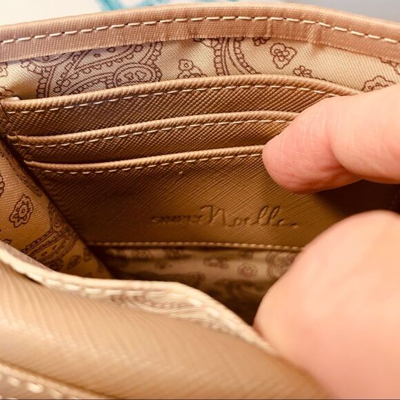 Simply Noelle Phone Crossbody Bag - Picture 11 of 11